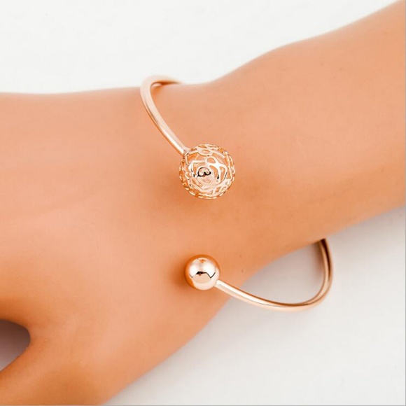 Dainty Rose Gold Bangle Bracelet - Picture 3 of 3